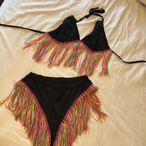 Shimmy shimmy adorable bikini set never worn size small